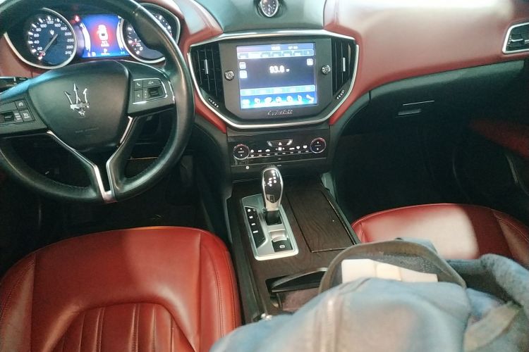 玛莎拉蒂 Ghibli 2014款 3.0T 标准版中控内饰18