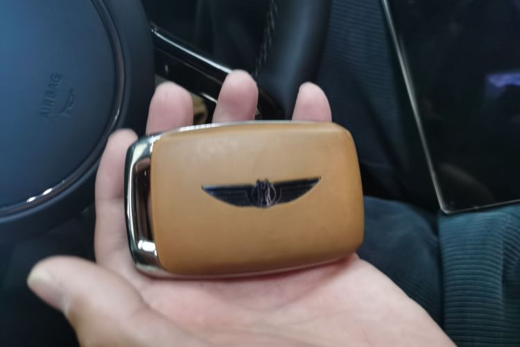 吉利银河 翼真L380 2024款 140度 6座 四驱Ultra中控内饰11