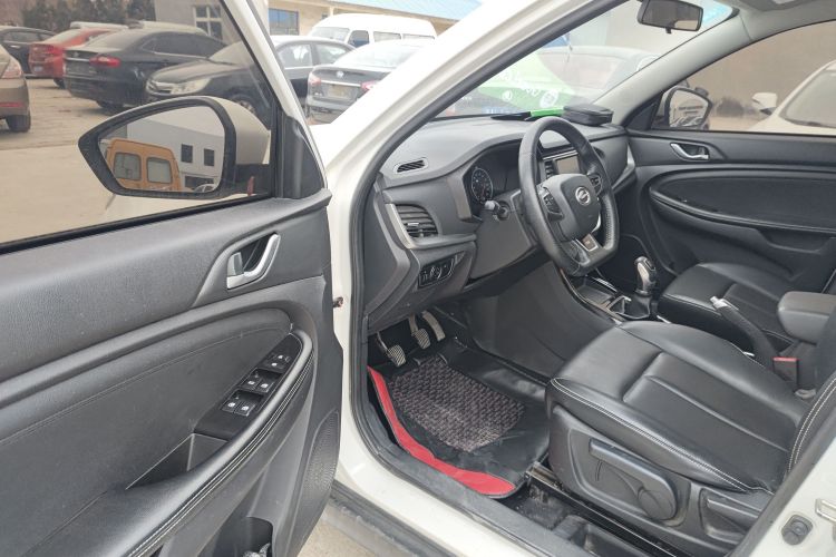 陆风X2 2017款 1.6L 手动锋锐版中控内饰20