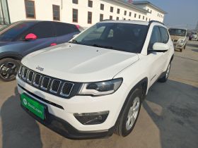 Jeep 指南者 2017款 200T 自动家享版