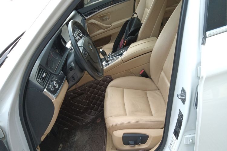 宝马5系 2014款 520Li 典雅型局部细节19