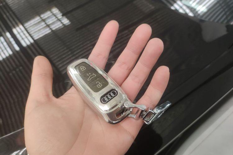 奥迪A6L 2023款 45 TFSI quattro 臻选动感型中控内饰11