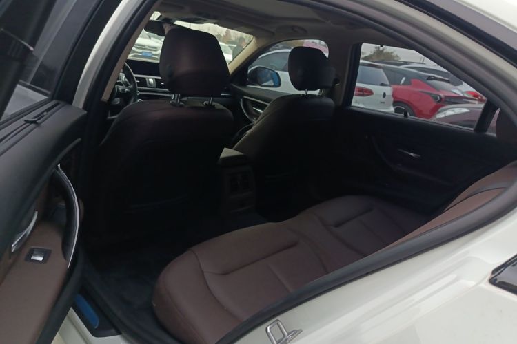 宝马3系 2018款 320Li 领先型M运动套装中控内饰7004