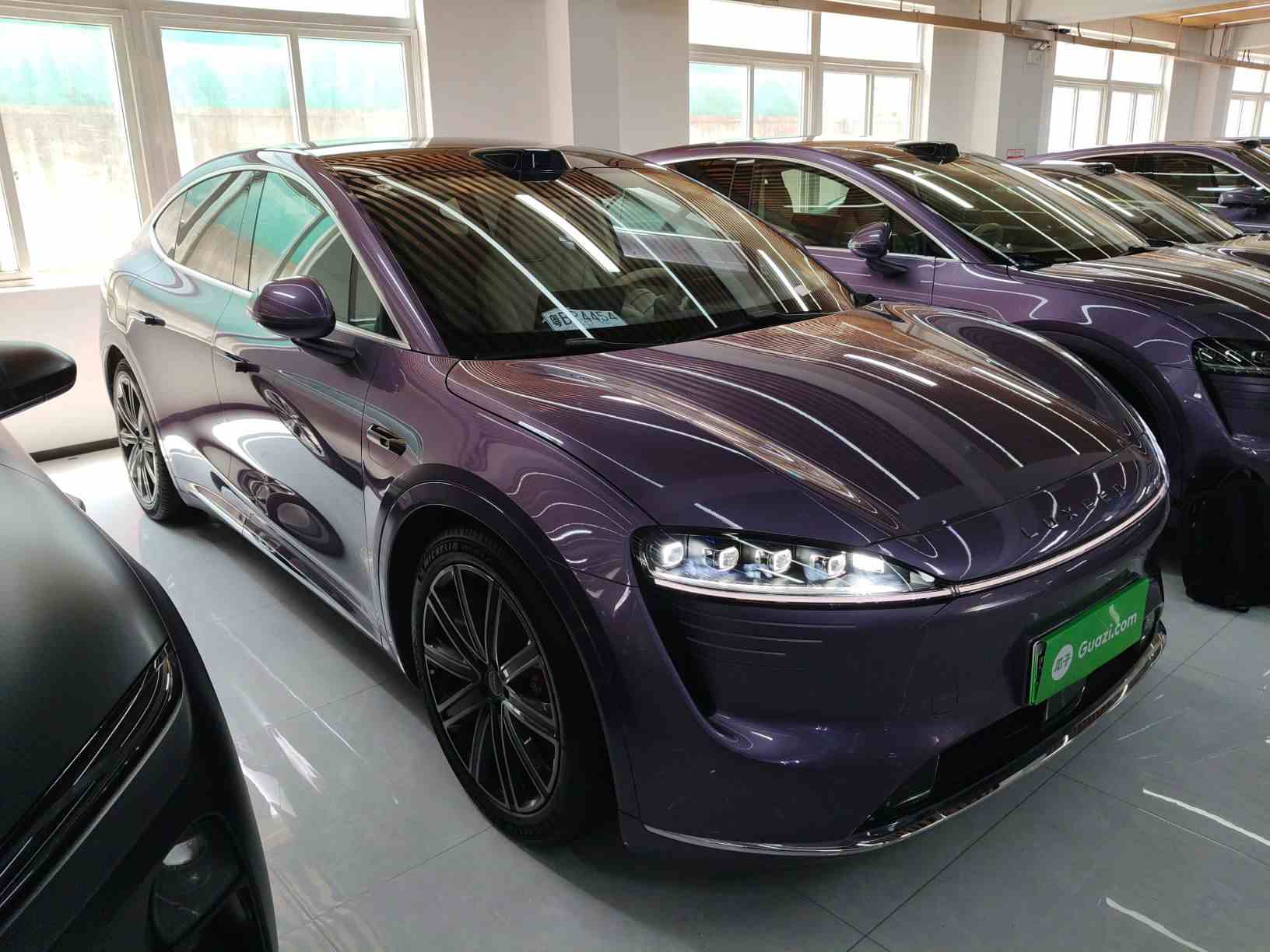 鸿蒙智行 智界R7 2025款 增程 331km Ultra(5)