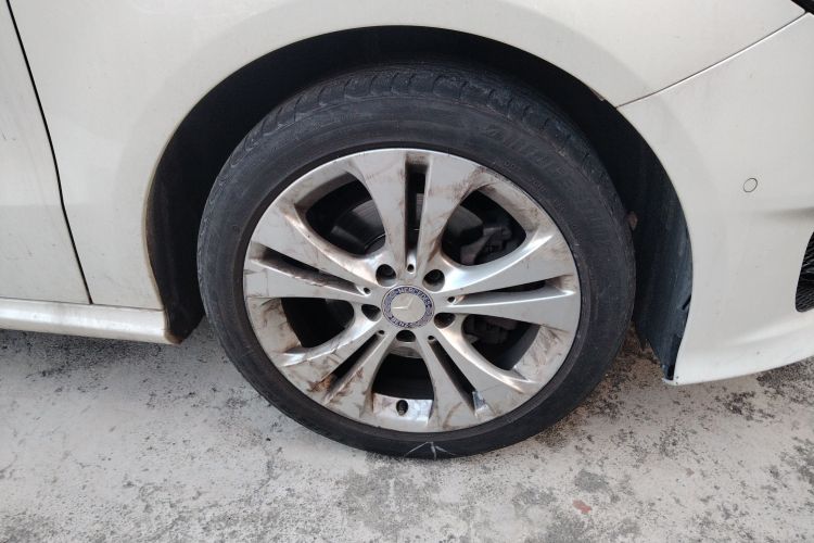 奔驰B级 2015款 B 200 时尚型车身外观6007