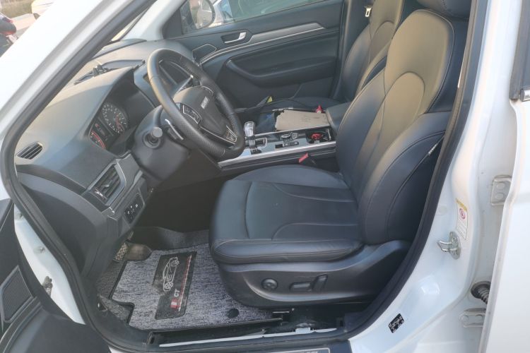 哈弗H6 2018款 蓝标 运动版 1.5T 自动两驱精英型中控内饰19