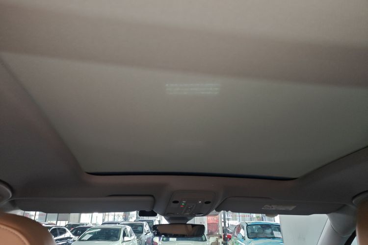 奥迪Q6 2024款 50 TFSI quattro 行云型 羽林套装 6座中控内饰22