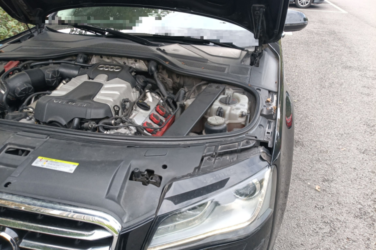 奥迪A8 2013款 A8L 45 TFSI quattro豪华型局部细节9007