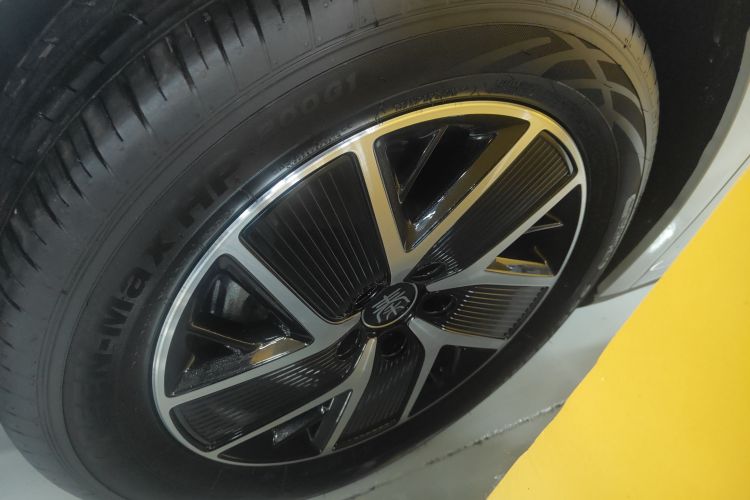 比亚迪 秦L 2025款 DM-i 智驾版 120KM领先型车身外观6007