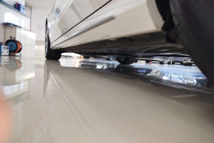 奔驰C级 2020款 C 260 L 运动版局部细节9002