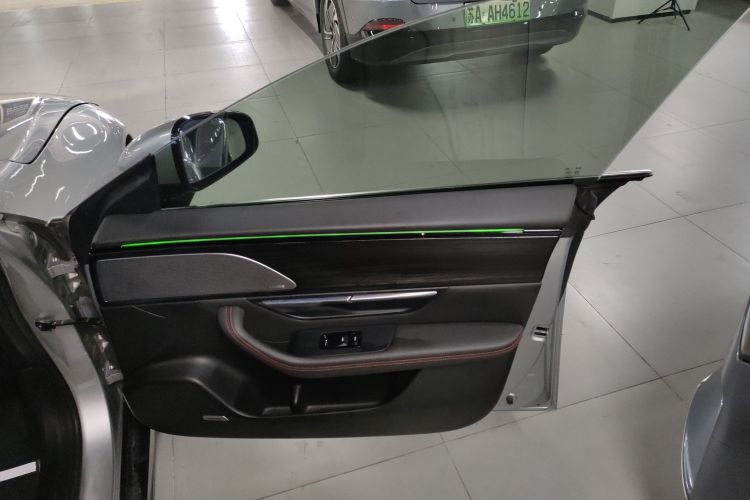 小鹏P7 2020款 670N中控内饰7005