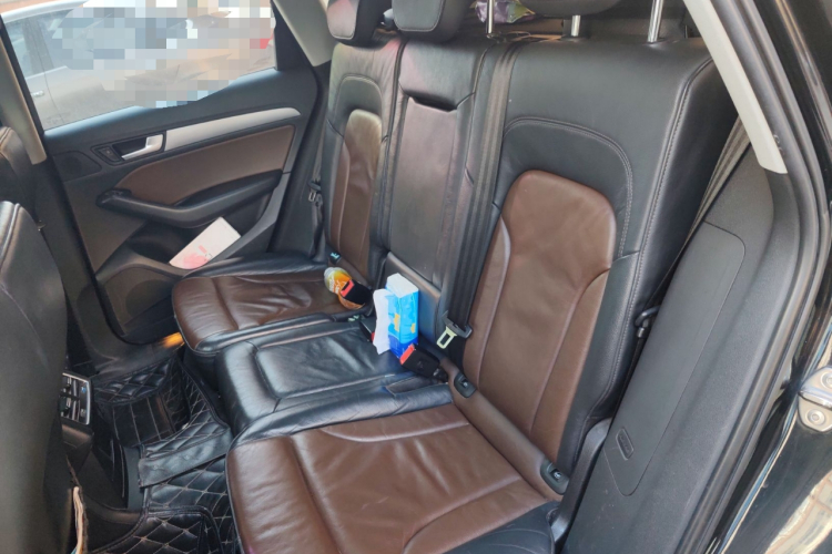 奥迪Q5 2016款 40 TFSI 技术型中控内饰21