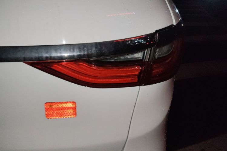 比亚迪 宋MAX 2017款 1.5T 自动智联精英型 7座车身外观9