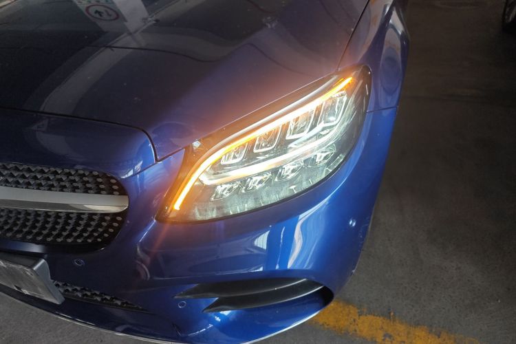 奔驰C级 2020款 改款 C 260 L 运动版局部细节36