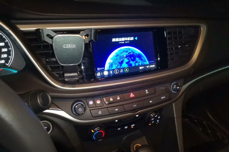 别克 英朗 2021款 改款 典范 1.5L 自动精英型中控内饰16