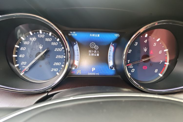 玛莎拉蒂 总裁 2017款 3.0T 标准型中控内饰14