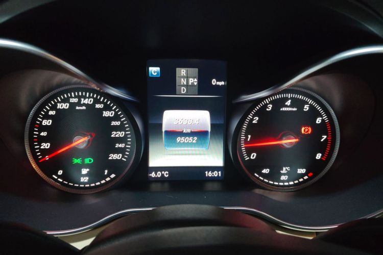 奔驰C级 2015款 C 200 L 4MATIC局部细节14