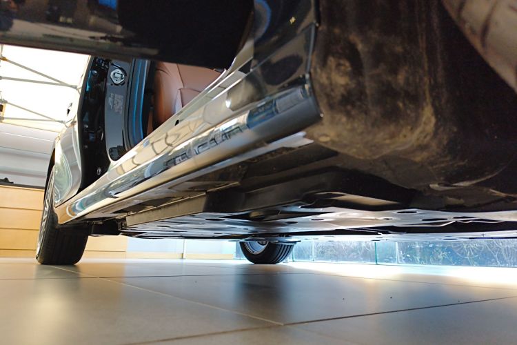 丰田 凯美瑞 2024款 双擎 2.0HGVP 豪华版局部细节9001