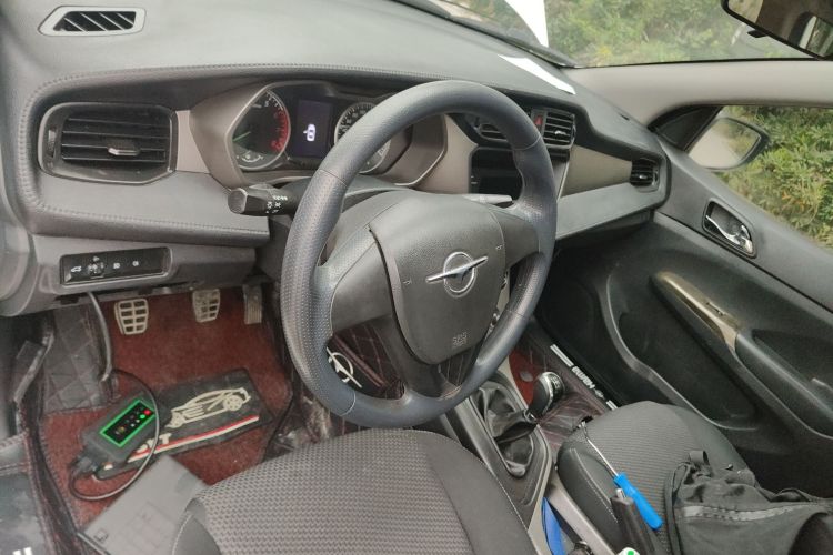 海马M3 2016款 1.5L 手动舒适型局部细节13