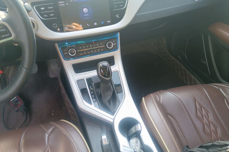 吉利汽车 远景 2018款 1.5L 自动幸福版局部细节18