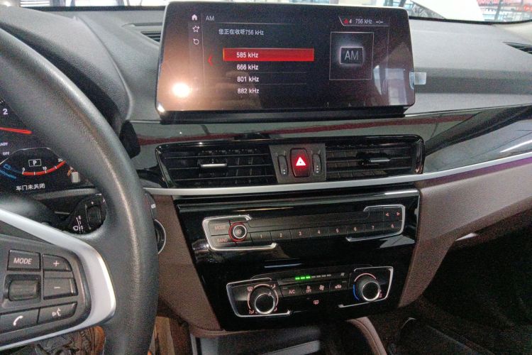 宝马X1 2021款 sDrive20Li 时尚型中控内饰16