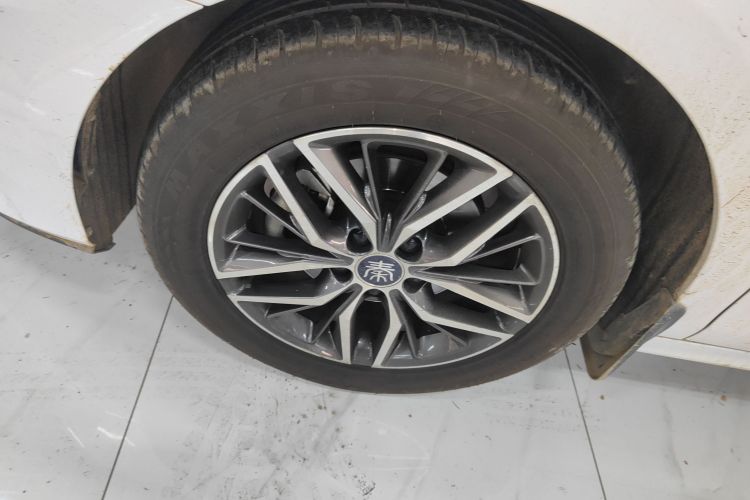 比亚迪 秦Pro新能源 2019款 EV 超能版 标准版智联领尚型车身外观6007