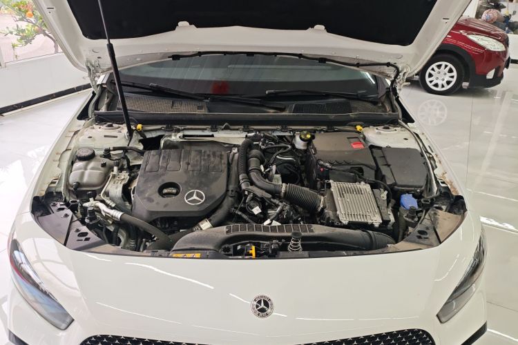 奔驰A级 2024款 A 200 L 时尚型机舱底盘24