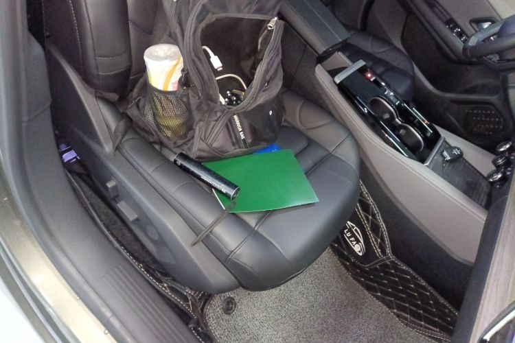 雪铁龙 凡尔赛C5 X 2023款 1.6T 势不凡局部细节41