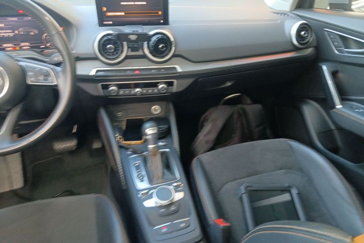 奥迪Q2L e-tron 2022款 Q2L e-tron 纯电智享型局部细节16