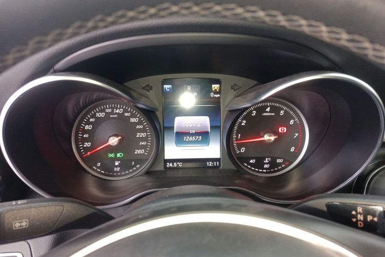 奔驰C级 2017款 改款 C 200 L 运动版中控内饰14