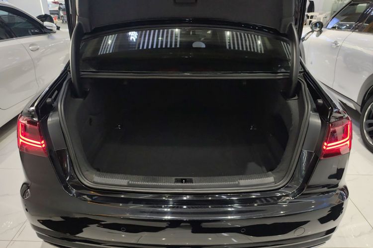 奥迪A6L 2017款 30 FSI 技术型局部细节23