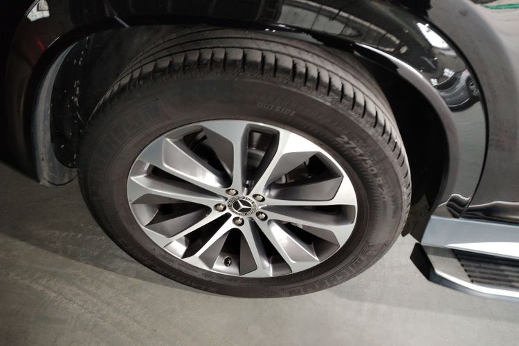 奔驰GLE 2023款 GLE 350 4MATIC 时尚型车身外观6008