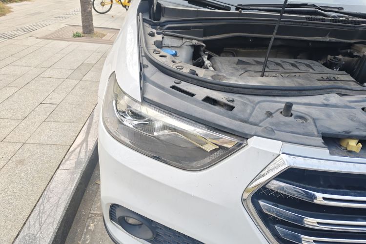 哈弗H6 2017款 蓝标 运动版 1.5T 自动两驱豪华型车身外观8