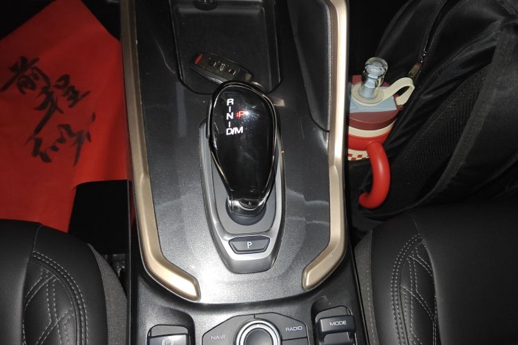 哈弗H6 2020款 2.0GDIT 自动铂金豪华版局部细节18
