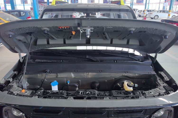 吉利银河 2025款 210km 熊猫骑士机舱底盘24