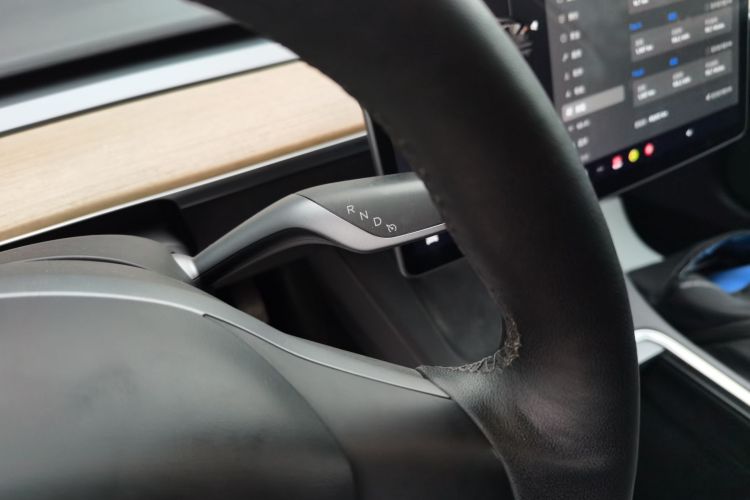 特斯拉 Model 3 2021款 标准续航后驱升级版局部细节18