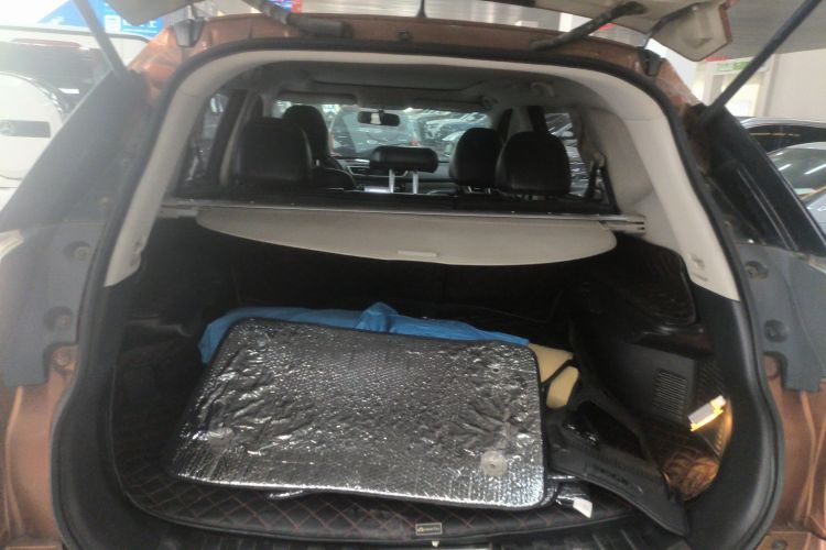 日产 奇骏 2014款 2.0L CVT智领版 2WD局部细节23