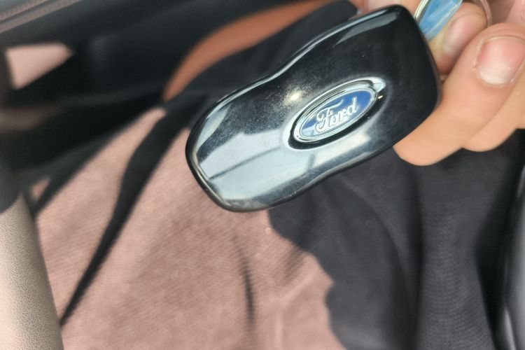 福特 领睿 2025款 EcoBoost 170 尊领型PLUS中控内饰7001