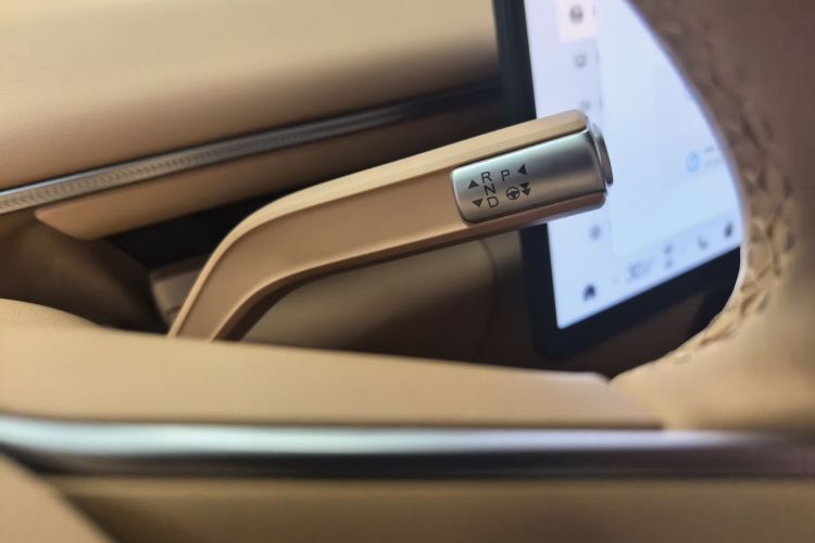 星途 星纪元 ET 2024款 增程 240 Ultra四驱中控内饰18