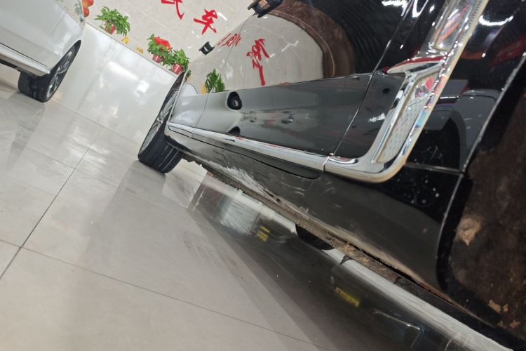 红旗H9 2022款 2.0T 智联旗享版局部细节9001