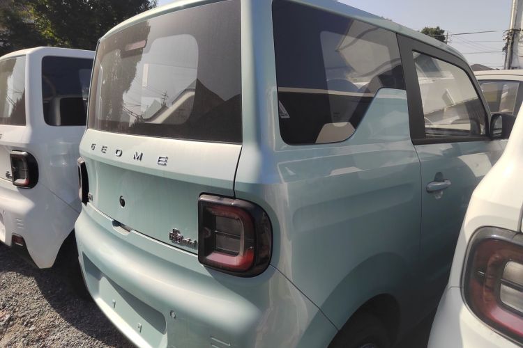 吉利银河 2024款 熊猫mini 200km 耐力熊车身外观7