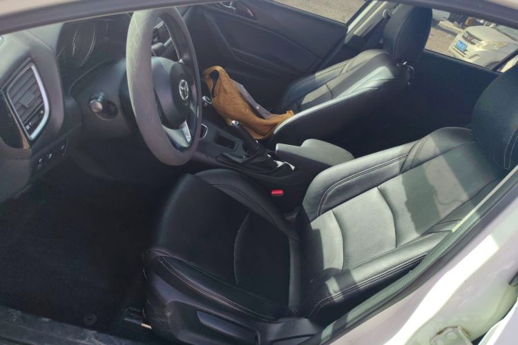 马自达3 昂克赛拉 2014款 三厢 1.5L 手动舒适型中控内饰19