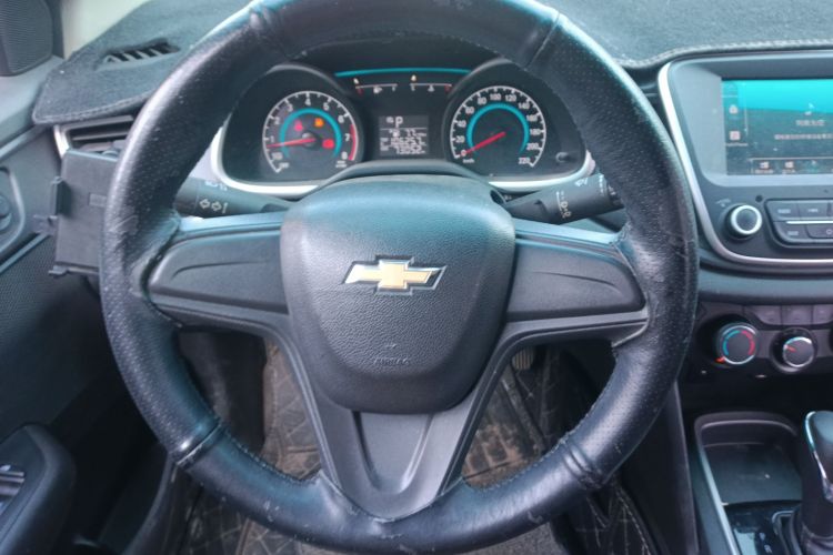 雪佛兰 科沃兹 2018款 320 自动欣享天窗版中控内饰13