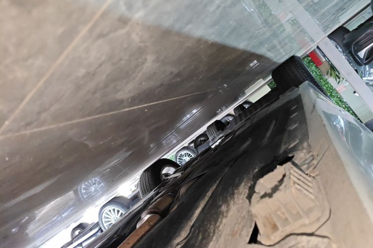 宝马3系GT 2013款 320i 领先型局部细节9001