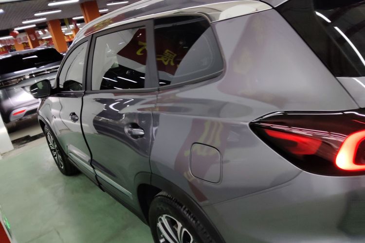 奇瑞 瑞虎8 2023款 鲲鹏版 290TGDI 自动卓越版车身外观4