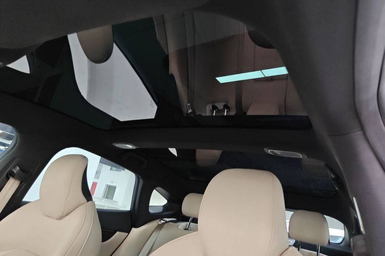 小鹏P7 2021款 480G中控内饰22