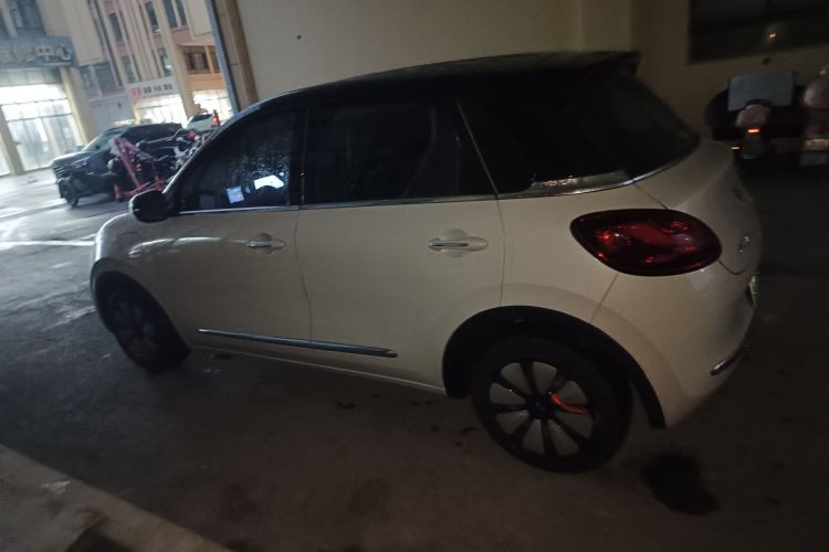 五菱汽车 五菱缤果 2024款 333km 悦享款车身外观4