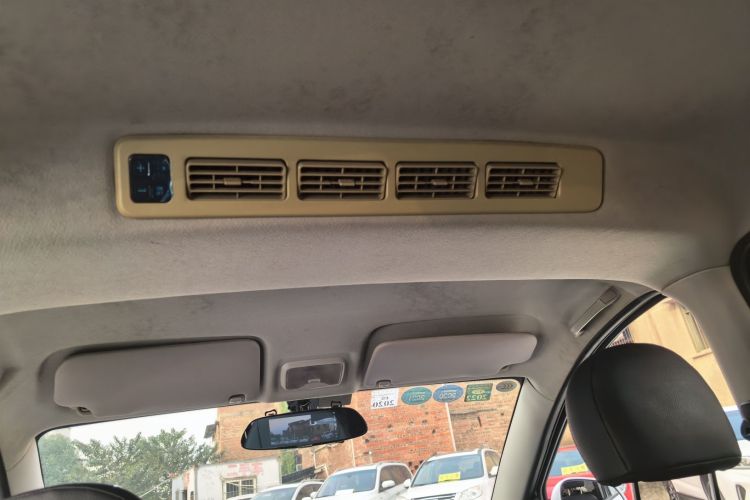 东风风光 风光330 2014款 1.5L手动标准型DK15-02中控内饰22