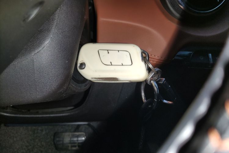 北京汽车 绅宝X35 2016款 1.5L 自动豪华版中控内饰11