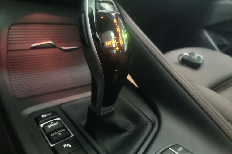 宝马X1 2022款 sDrive25Li 领先型中控内饰18